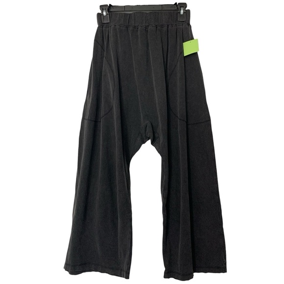 BETTER BE Black Capri Athleisure Pants small - Picture 1 of 5